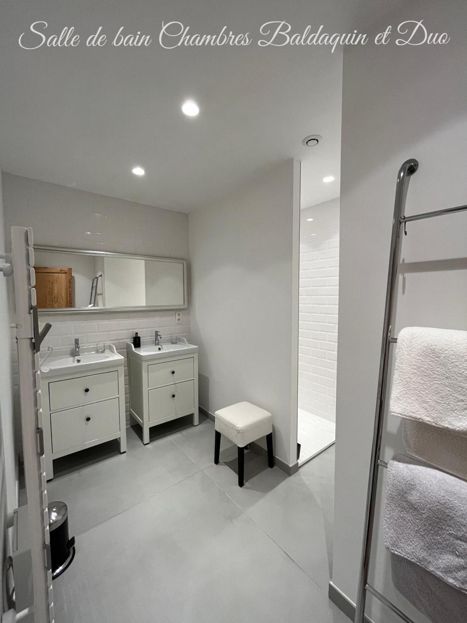Conilhac-Corbières Les 3 Platanes Bed & Breakfast エクステリア 写真
